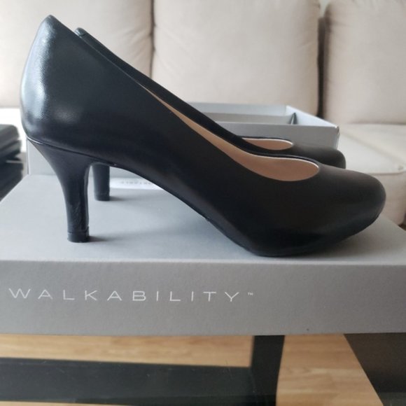 Rockport Seven to 7 Pumps, Black size 7M - Picture 1 of 8